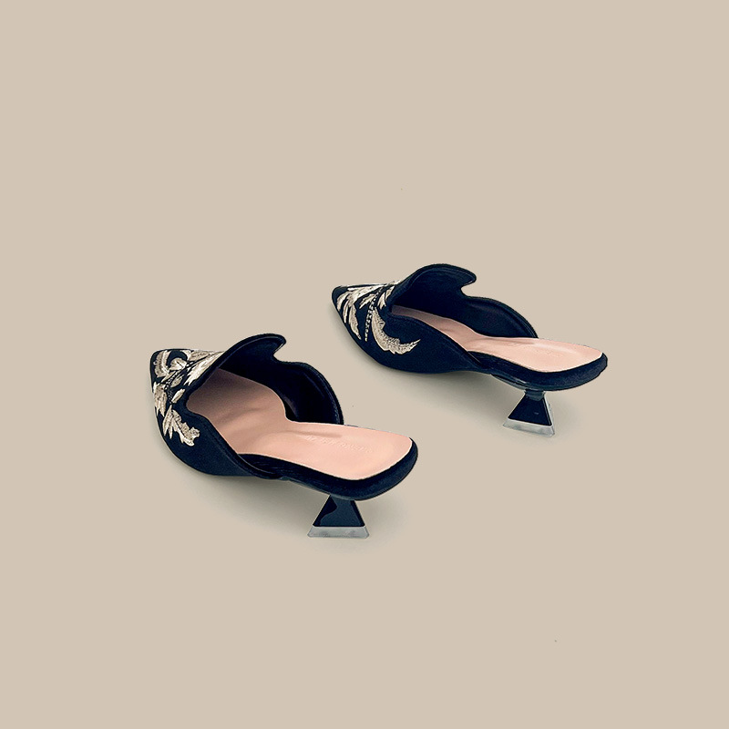 Sapatos Femininos de Veludo Bo - Embroidery Designer avaliação e preço