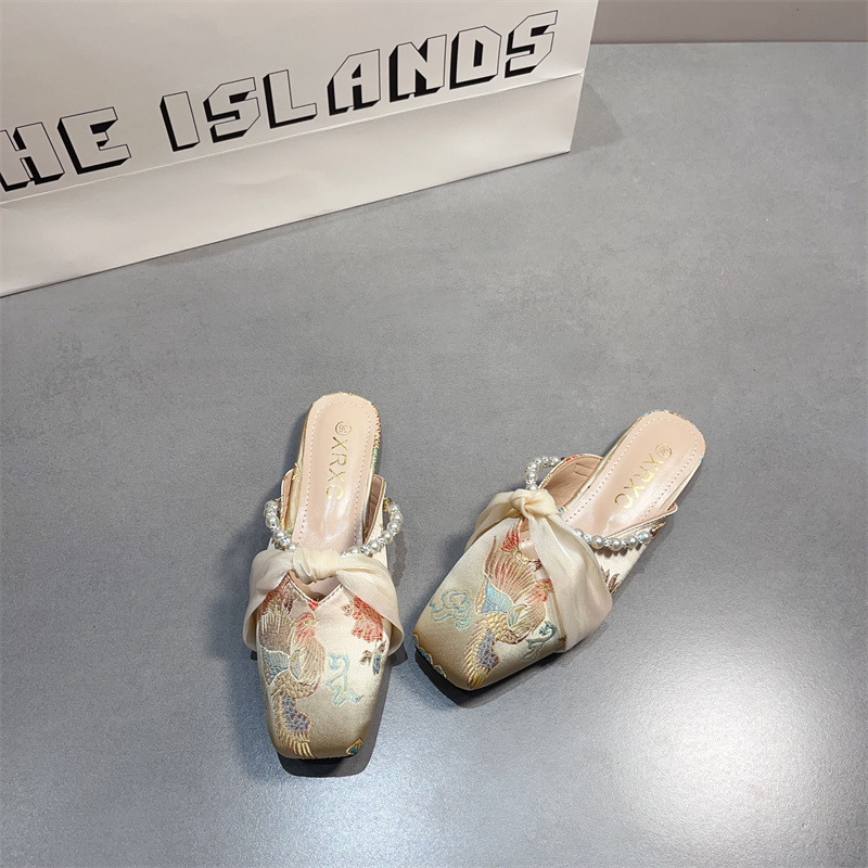 Sapatos Femininos de Moda, Chi - Embroidery Designer avaliação e preço